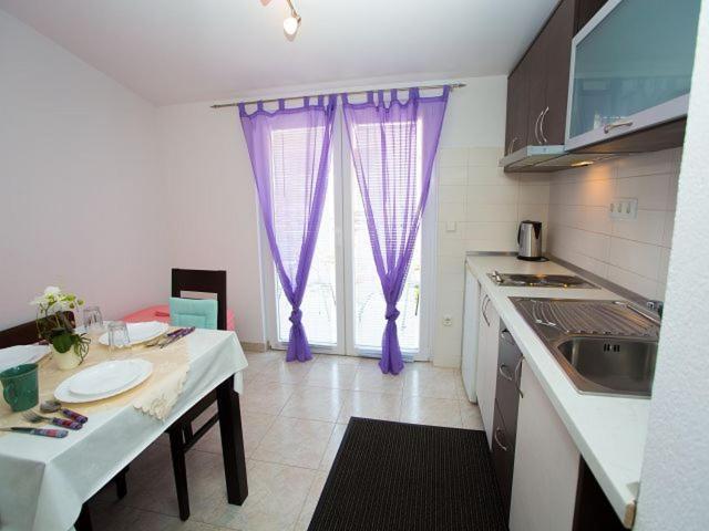 Apartmani Dana Makarska Exteriör bild
