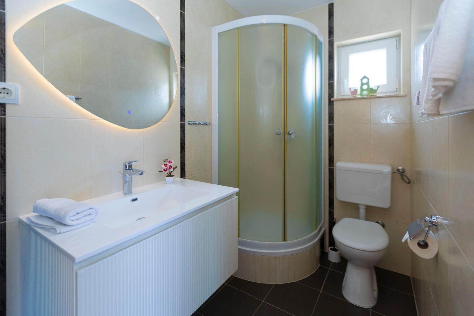 Apartmani Dana Makarska Exteriör bild